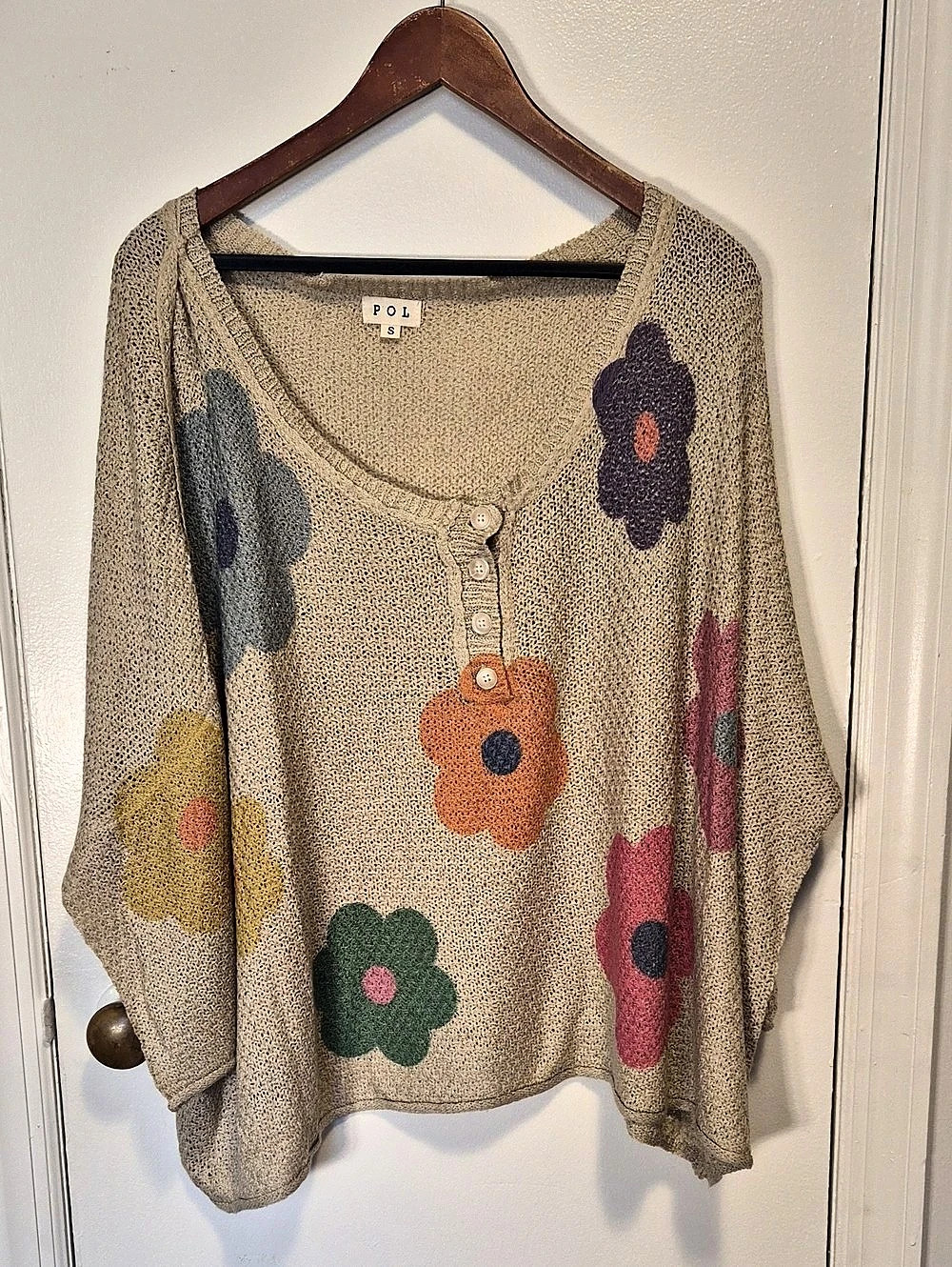 POL Groovy For You Ivory Floral Knit Henley Sweater Small